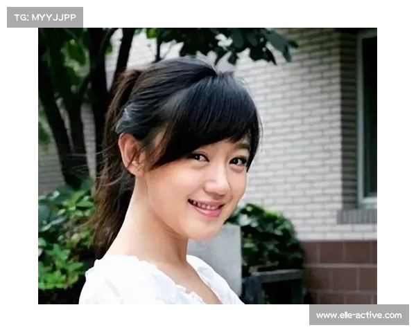三位女郎:时代的绽放 三位女郎:时代的绽放